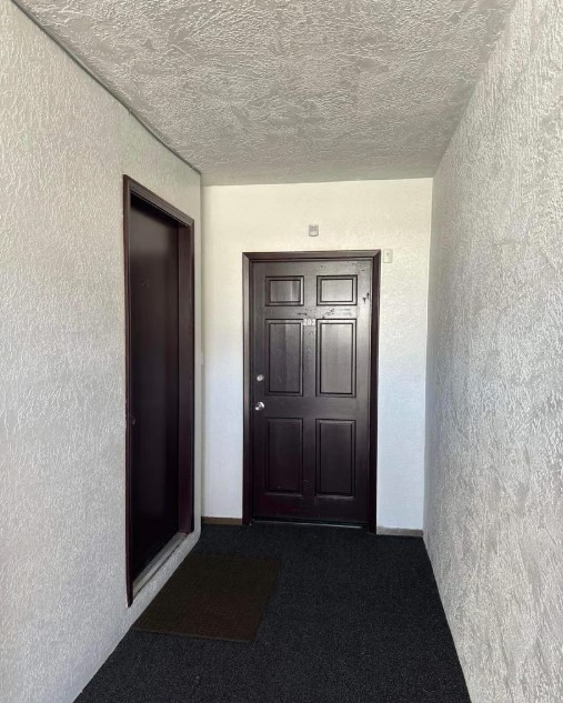 Exclusive Building